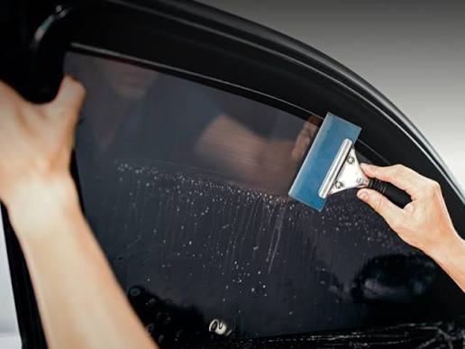 Windshield tint